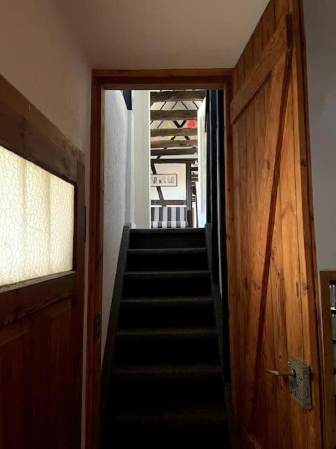 Ferienwohnung Im 'Schmoller - Hof' Нойштадт-ан-дер-Вайнштрасе Екстер'єр фото